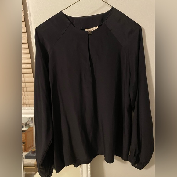 100% Silk Longsleeve Blouse - Picture 2 of 5